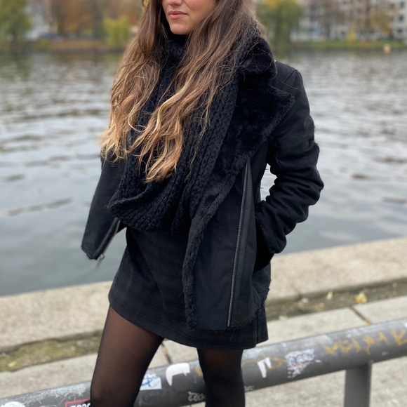 Hollister faux shearling biker jacket - Picture 3 of 11